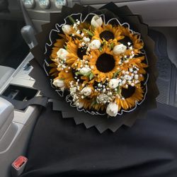 Sunflower Bouquet For Valentines 🌻