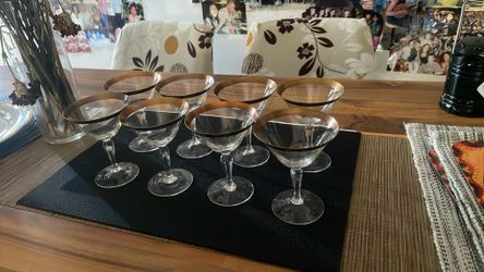8 Beautiful Bronze Rimmed Martini Glasses