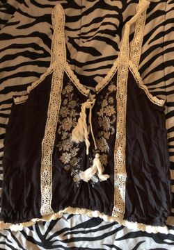 Cute shirt size M