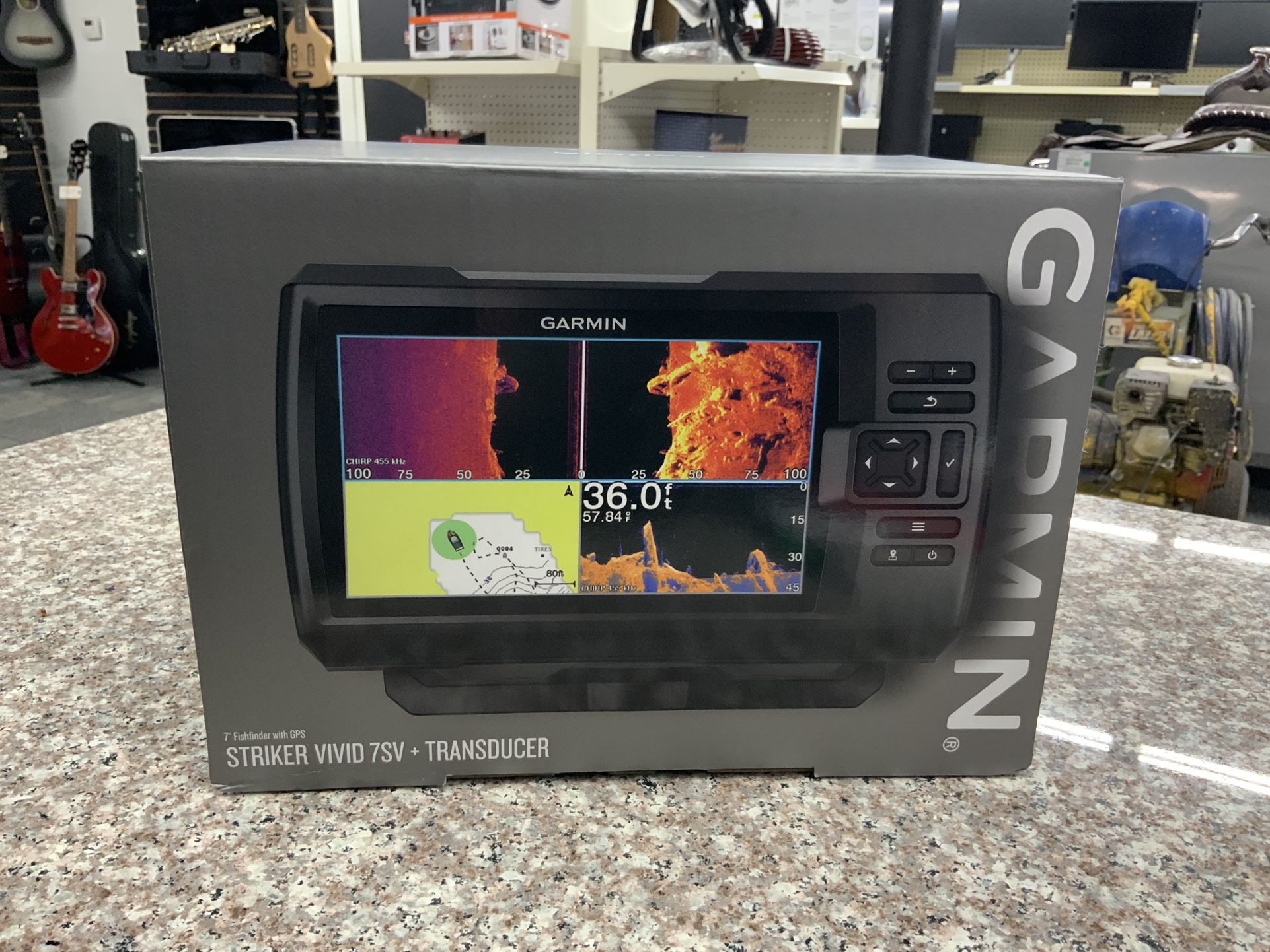 Garmin Striker Vivid 7SV + Transducer 7” Fish finder With