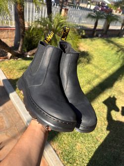 Dr martens embury Chelsea boots