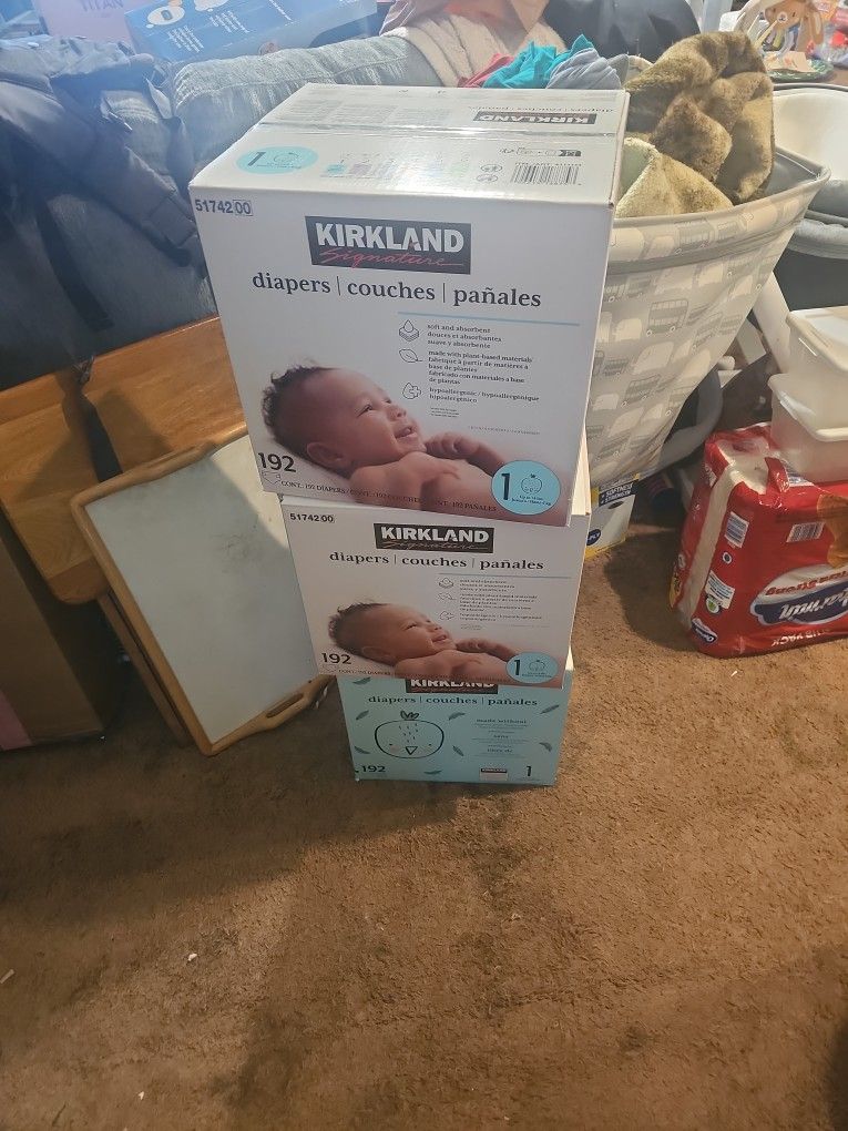 Kirkland Diapers Size 1