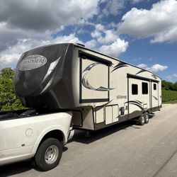 2015 Salem Hemisphere 2/2  Perfect Family Rv
