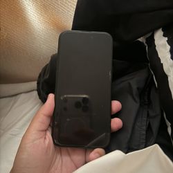 iPhone 15 , Black
