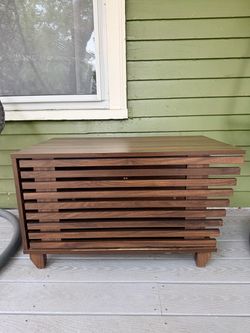 Eckhart cat house