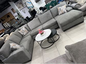 “U” Shape Sectional 🩶 Grey Fabric