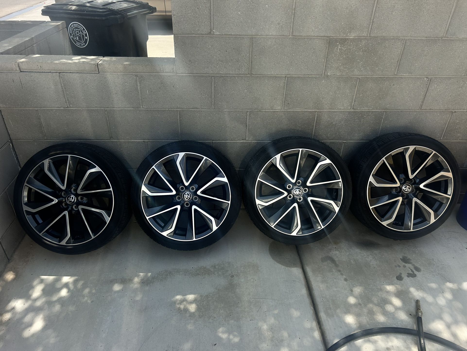 toyota corolla wheels