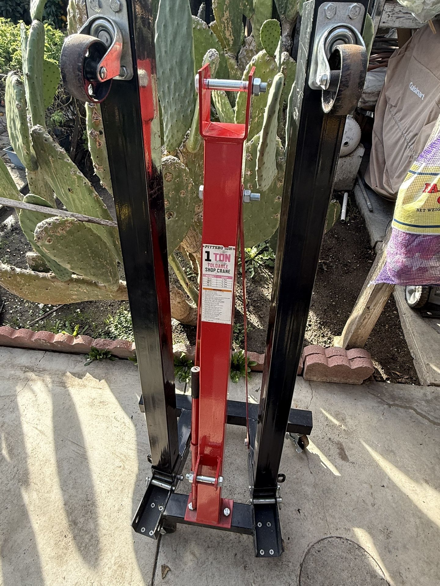 1 TON CAPACITY ENGINE CRANE & ENGINE STAND