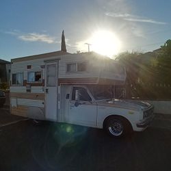  1974 Toyota hilux Cal Camper 