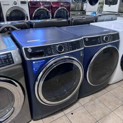 GE LARGE CAPACITY WASHER AND DRYER 