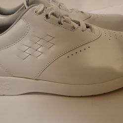 SAS Free Walking Time Shoes Women 7W White Genuine Leather Comfort Support