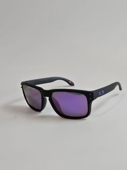 Black Frame and Multiple Color Lens Men's Outdoor Fishing Sports  Glasses  UV Protection  Athletic Sunglasses
