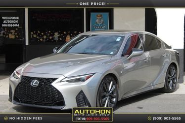 2021 Lexus IS