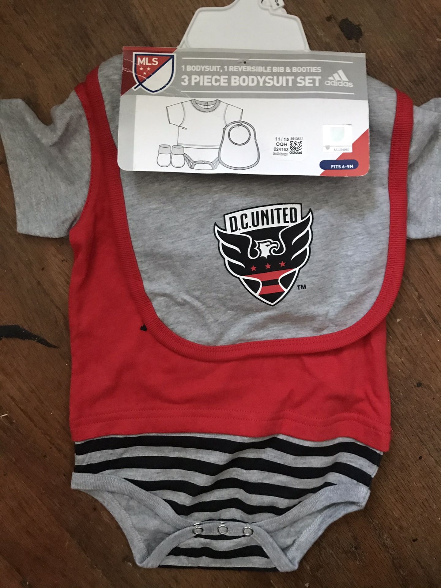 DC United Onesie 6/9 M