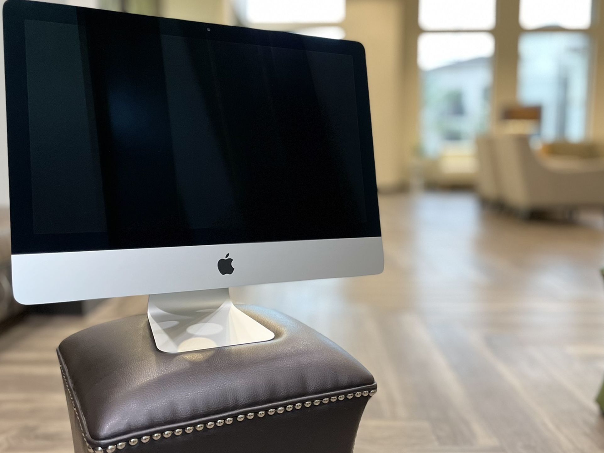 21 Inch Apple iMac with GatorCase