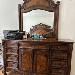 California King Bed  & 2 Nightstands & 1 Dresser With Mirror 