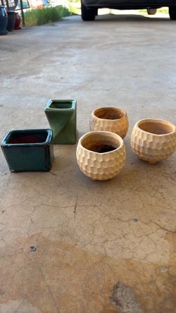 5 mini ceramic pots