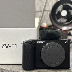 Sony ZV e1. Full Frame.