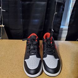 6Y Air JORDANS BRAND NEW $45.00