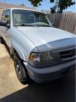 2002 Mazda B3000