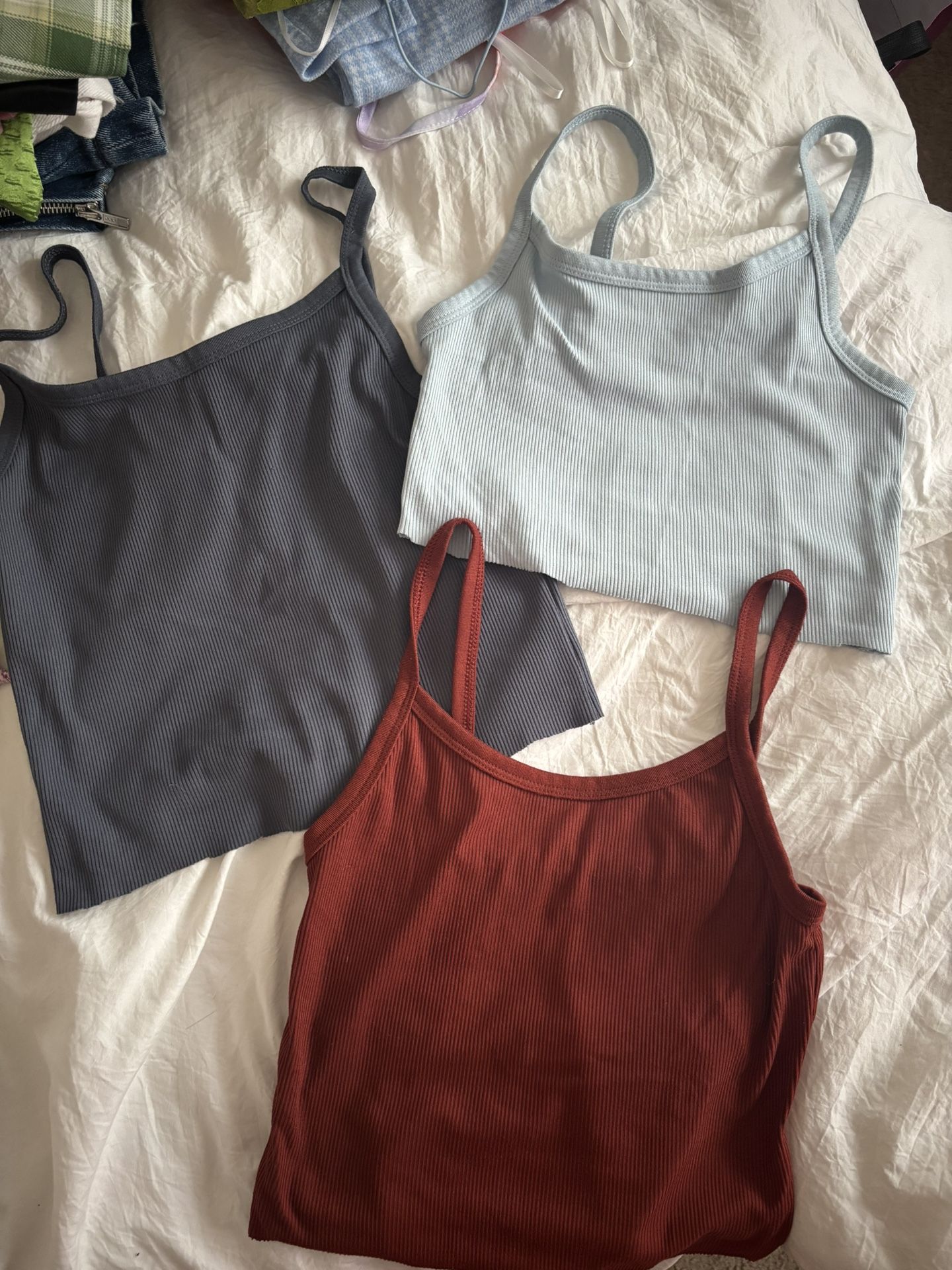 cropped spaghetti strap tank tops