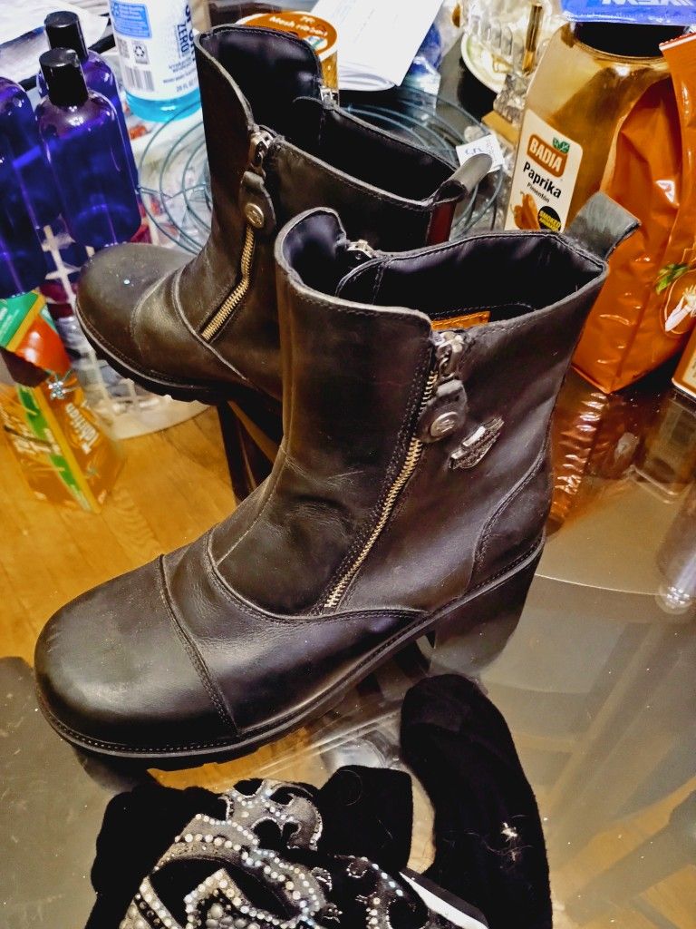 Women's Riding Boots