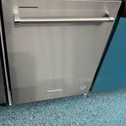 DISHWASHER KITCHEN AID