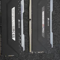 VENGEANCE® RGB PRO 16GB (2 x 8GB)