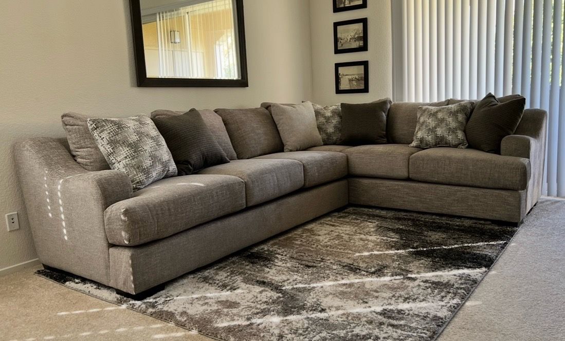 Sectional Sofa