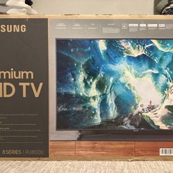 Samsung RU8000 Smart 4K Tv  49”