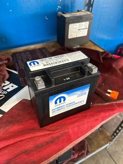200 CCA Auxiliary Batteries for Mopar