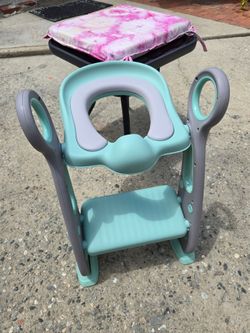 Toilet training seat with step