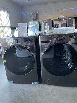LG washer and electric 220 dryer