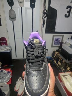 Nike Air Force 1 Low '07 LV8
World Champ Black Purple Men's Size 10 Or Women's Size 11.5 Excellent Condition 