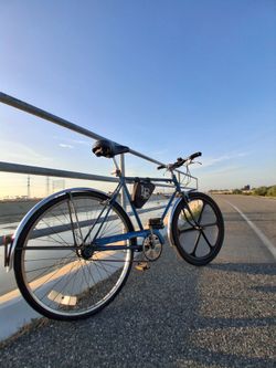 Vintage schwinn bike
