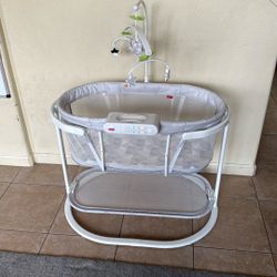 Fisher-Price Soothing Motions Bassinet 