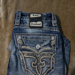 Rock Revivals Size 32 