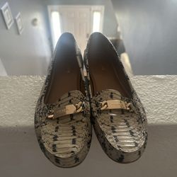 women’s coach loafers size 9