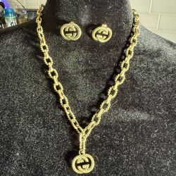 GG  Ch  Deferent Jewlery  