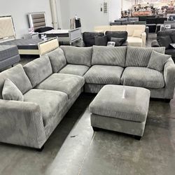 BRAND NEW 4PCS SECTIONAL SOFA SET WITH OTTOMAN AND ACCENT PILLOW INCLUDED $499+tax