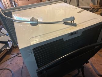 Large air conditioning unit