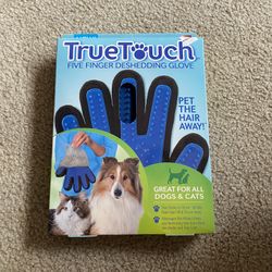TRUE TOUCH five finger desheding glove 