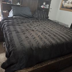 King bed set, including headboard, side and tall dressers