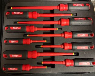 Milwaukee 1000V Insulated Screwdriver Set with Case (10-Piece)
