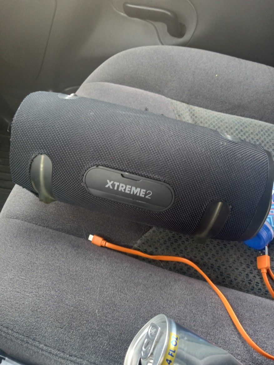 JBL Xestreme 2