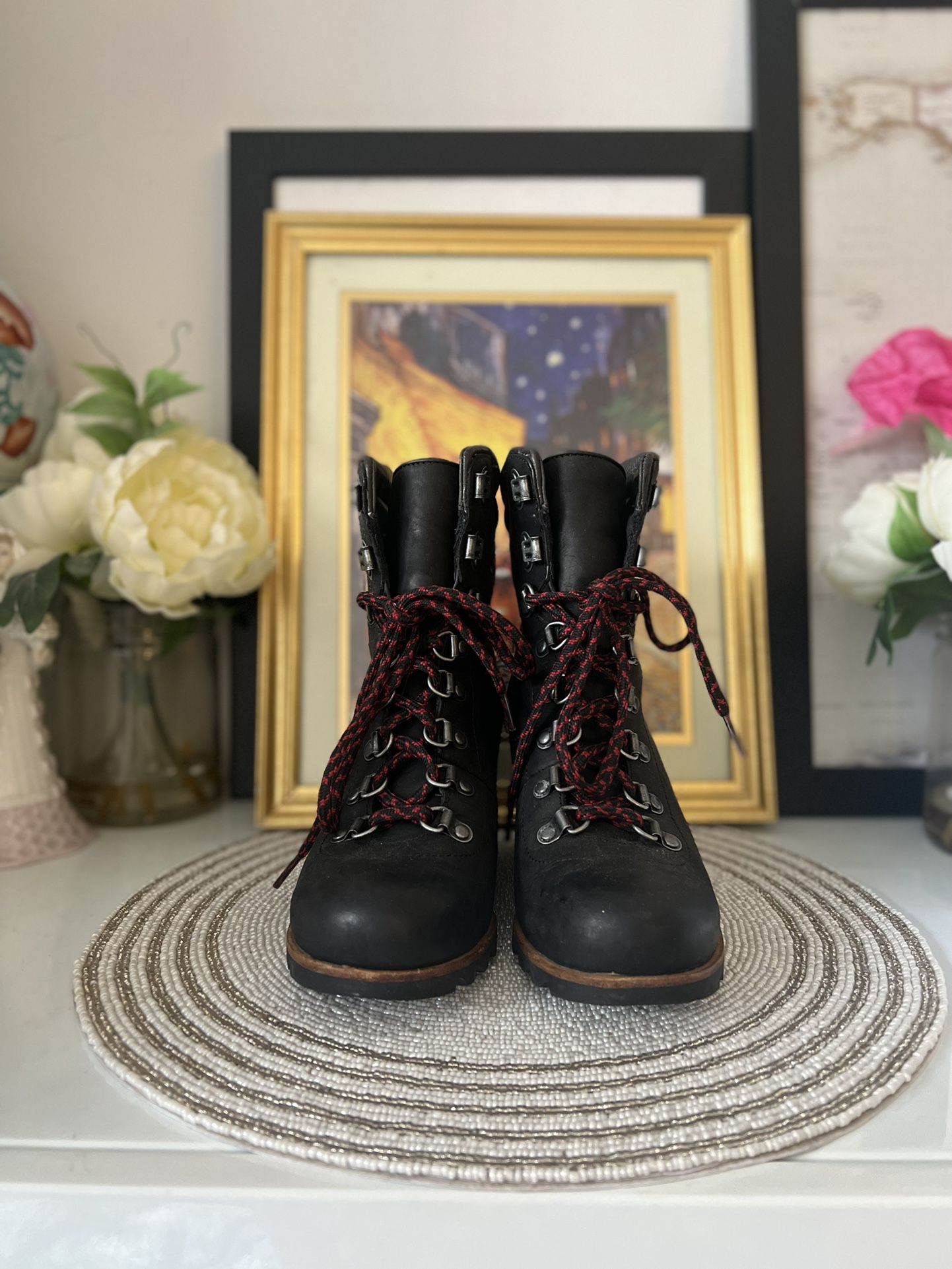 Sorel Women's Conquest Wedge Mid Calf Boot Sz 7.5 Oiled Leather Black Laced Up