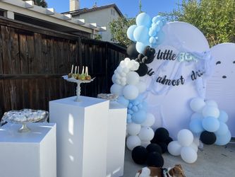 3 Pillar Dessert Stands
