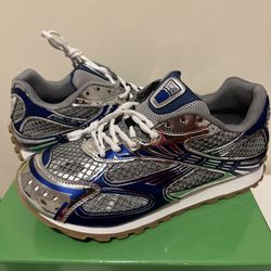 Size 11 Bottega Orbits comes with Box