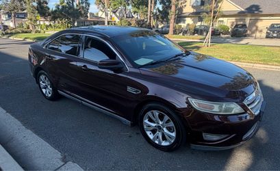 2012 Taurus (ford)