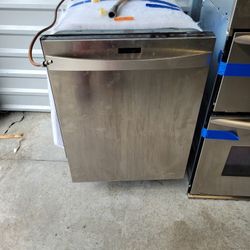 Dishwasher 